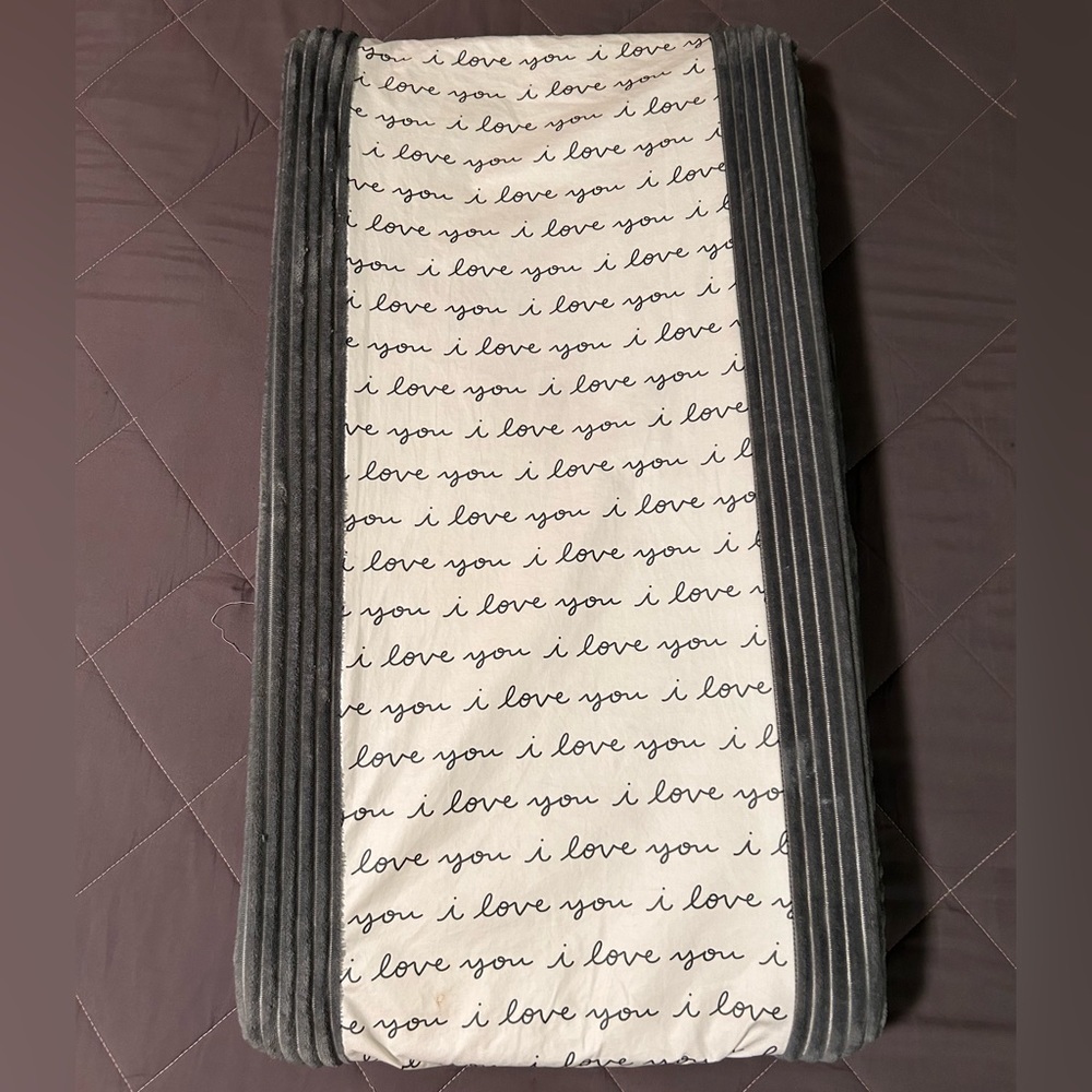 Changing table pad